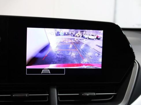 Used 2024 Chevrolet Trax LS FWD image 20
