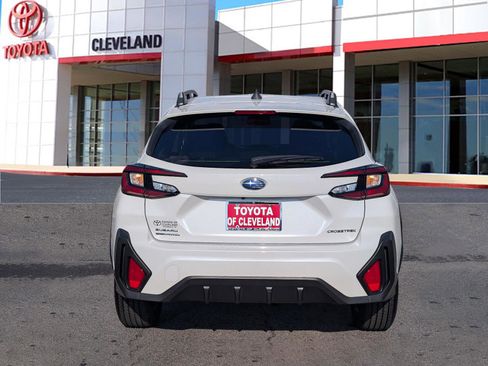 Used 2024 Subaru Crosstrek 2.0i Premium image 6