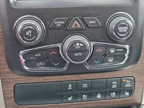 Used 2014 RAM 1500 Laramie w/ Convenience Group RWD image 12
