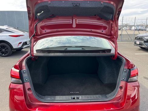 Used 2025 Nissan Versa SV image 30