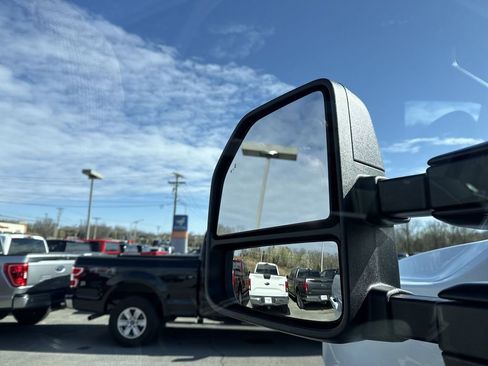 New 2026 Ford F350 XLT w/ XLT Premium Package AWD/4WD image 23