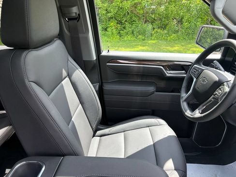 New 2026 Chevrolet Silverado 1500 RST w/ Redline Edition AWD/4WD image 43