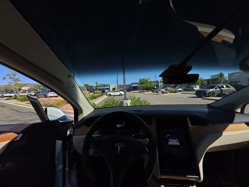 Used 2019 Tesla Model X AWD/4WD image 13