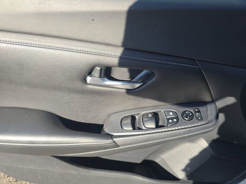 Used 2020 Nissan Sentra SV image 10