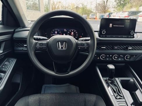 Used 2023 Honda Accord EX image 22