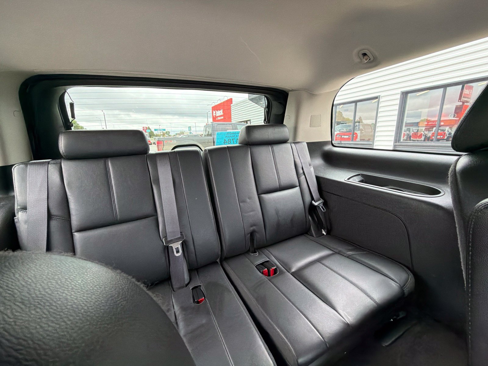 Used 2013 Chevrolet Tahoe LT w/ Luxury Package AWD/4WD image 11