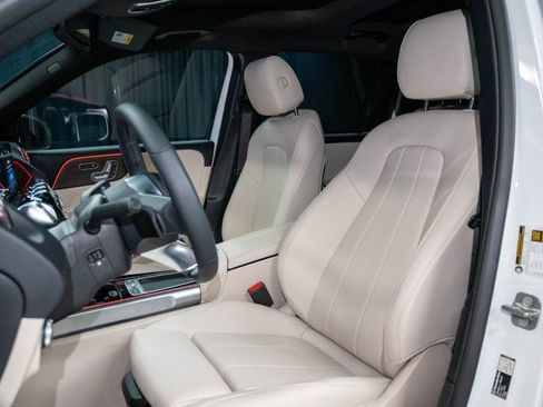 Certified 2026 Mercedes-Benz GLB 250 4MATIC image 12