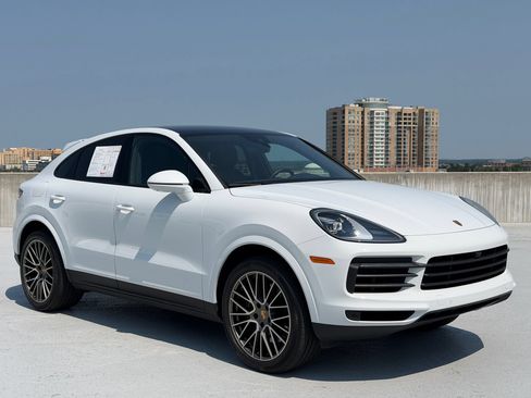 Certified 2023 Porsche Cayenne Coupe AWD/4WD image 7