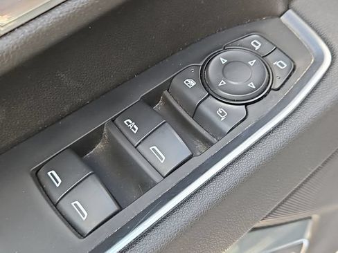 Used 2025 Chevrolet Silverado 2500 LT w/ Safety Package AWD/4WD image 18