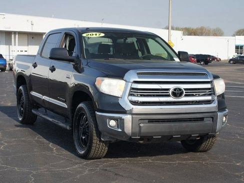 Used 2017 Toyota Tundra SR5 image 24