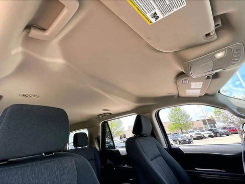 Used 2024 Ford Expedition XLT image 13