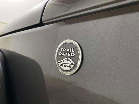 Used 2017 Jeep Wrangler Unlimited Sport w/ Connectivity Group image 86