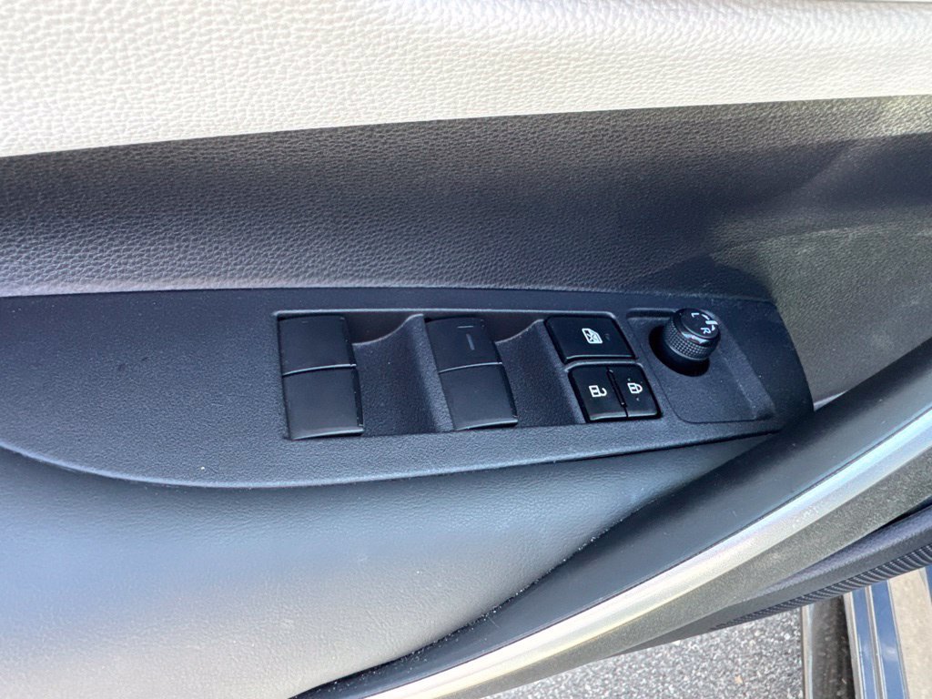 Used 2024 Toyota Corolla SE FWD image 13