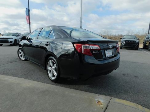 Used 2012 Toyota Camry SE image 6