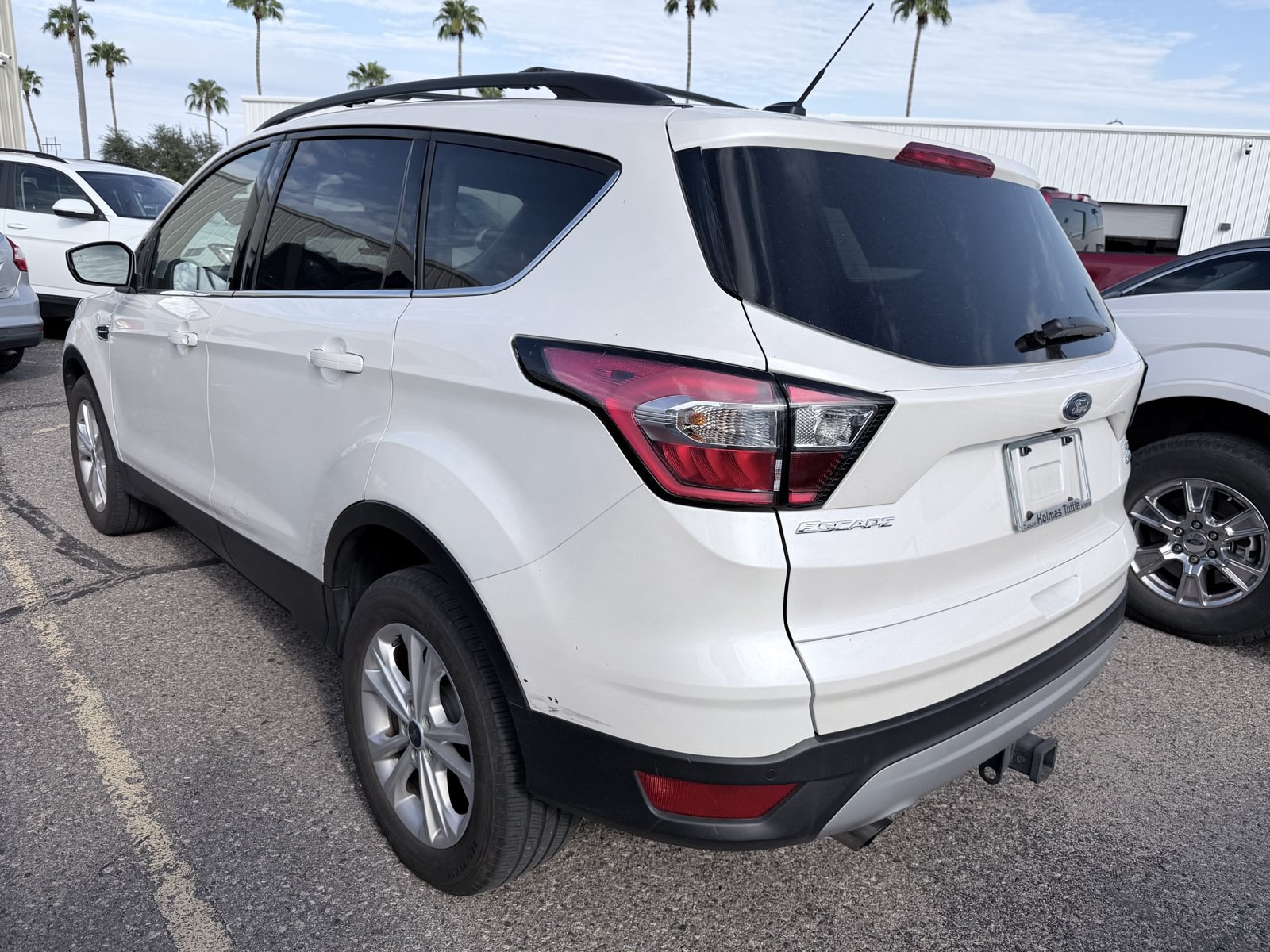 Used 2017 Ford Escape SE w/ SE Leather Comfort Package FWD image 5