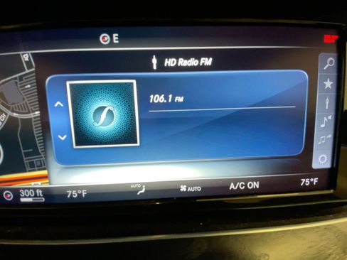 Used 2018 Mercedes-Benz E 300 4MATIC image 20