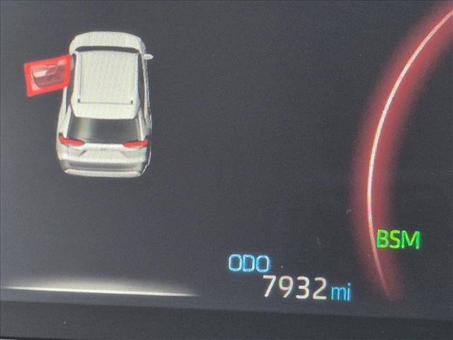 Used 2025 Toyota RAV4 XLE w/ Convenience Package FWD image 10