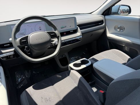 Used 2024 Hyundai Ioniq 5 SE RWD image 15