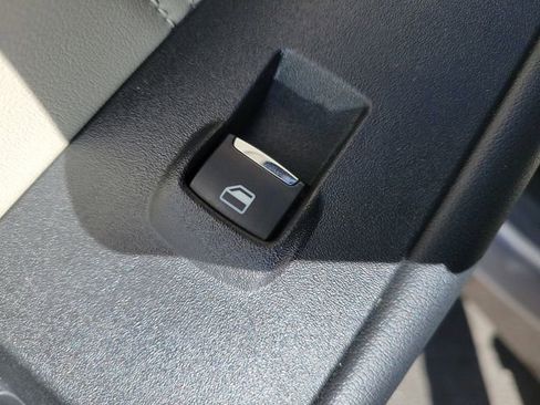 Used 2021 Ford Edge Titanium w/ Equipment Group 301A image 15