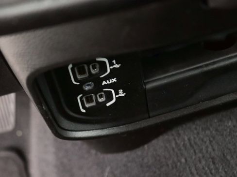 Used 2024 RAM 2500 Big Horn w/ Safety Group image 25