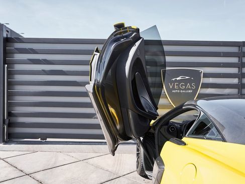 Used 2019 McLaren 600LT image 27