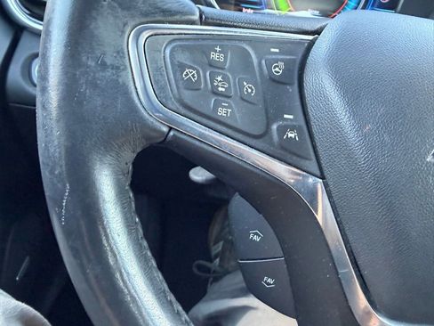 Used 2018 Chevrolet Volt Premier w/ Driver Confidence Package image 9