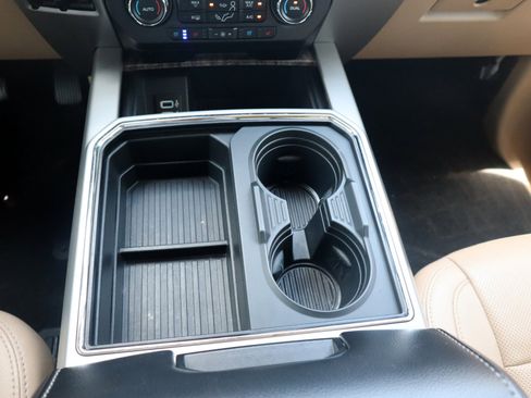 Used 2017 Ford F350 Lariat w/ Lariat Ultimate Package image 25