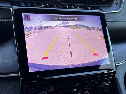 Used 2024 Jeep Grand Cherokee Limited 4xe image 26