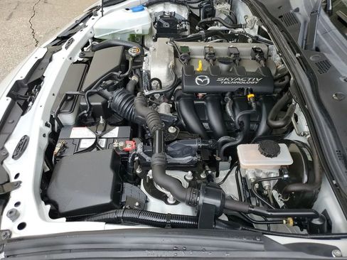 Used 2016 MAZDA MX-5 Miata Grand Touring image 34