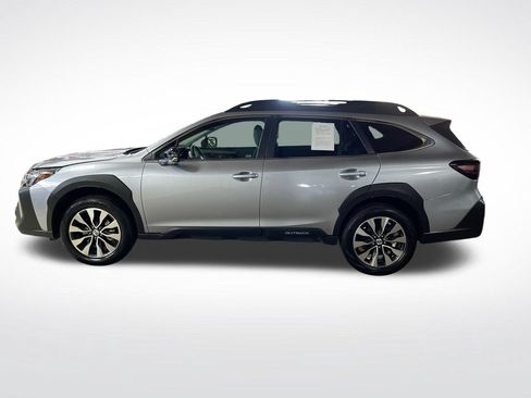 Certified 2025 Subaru Outback Limited AWD/4WD image 2