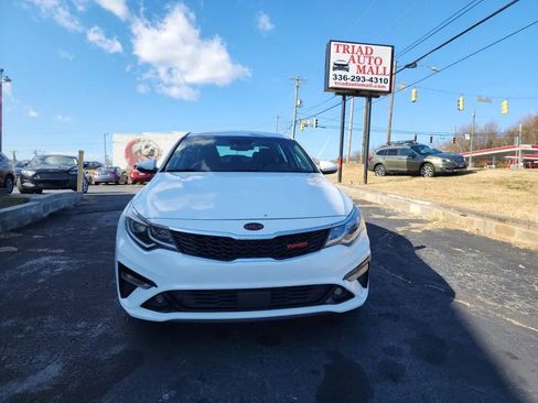 Used 2019 Kia Optima EX image 2