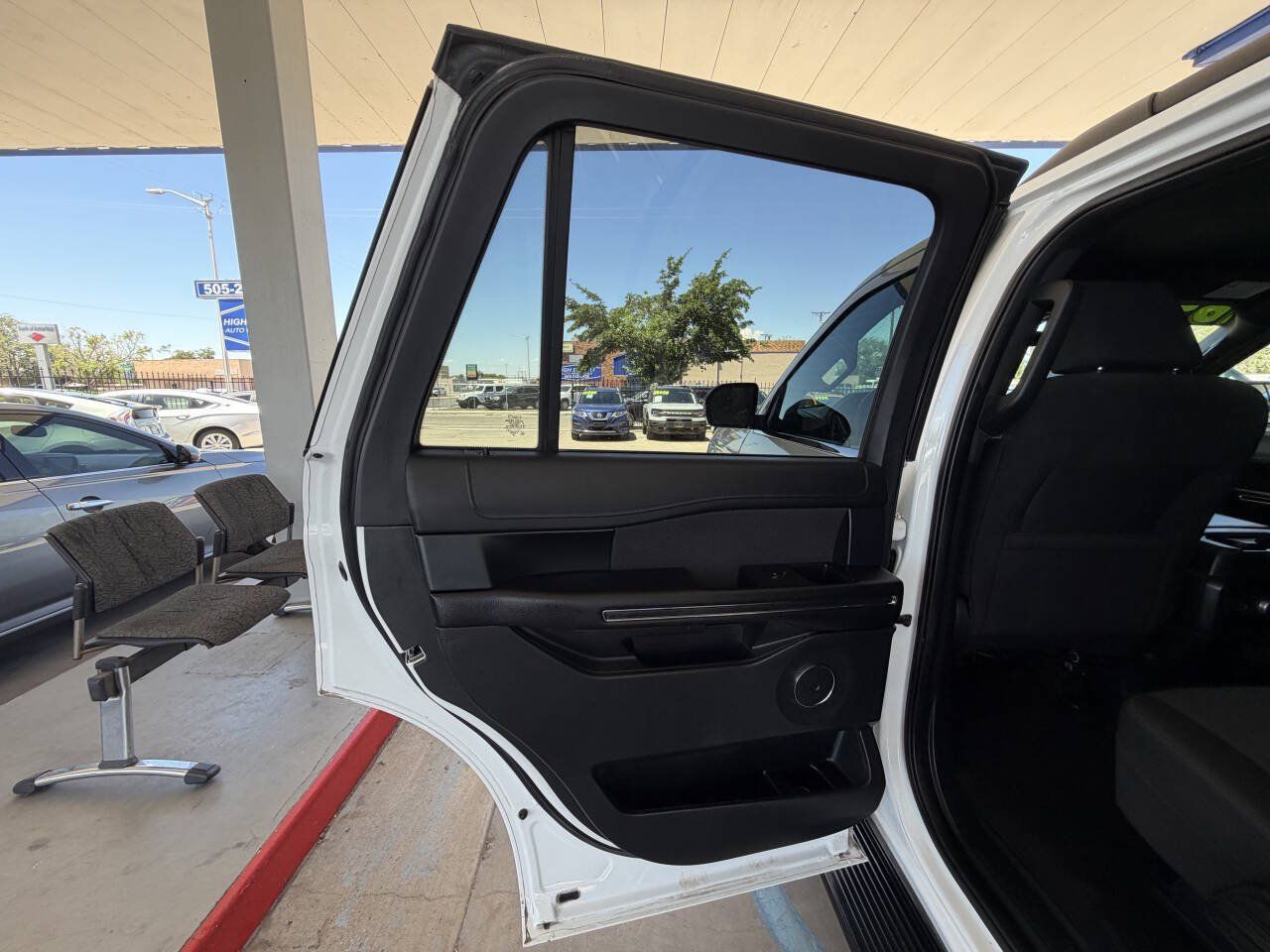 Used 2021 Ford Expedition XL AWD/4WD image 13