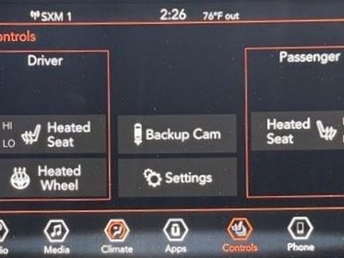 Used 2019 Jeep Cherokee Latitude Plus w/ Cold Weather Group AWD/4WD image 23