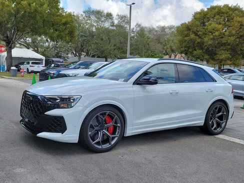 New 2026 Audi RS Q8 performance image 4