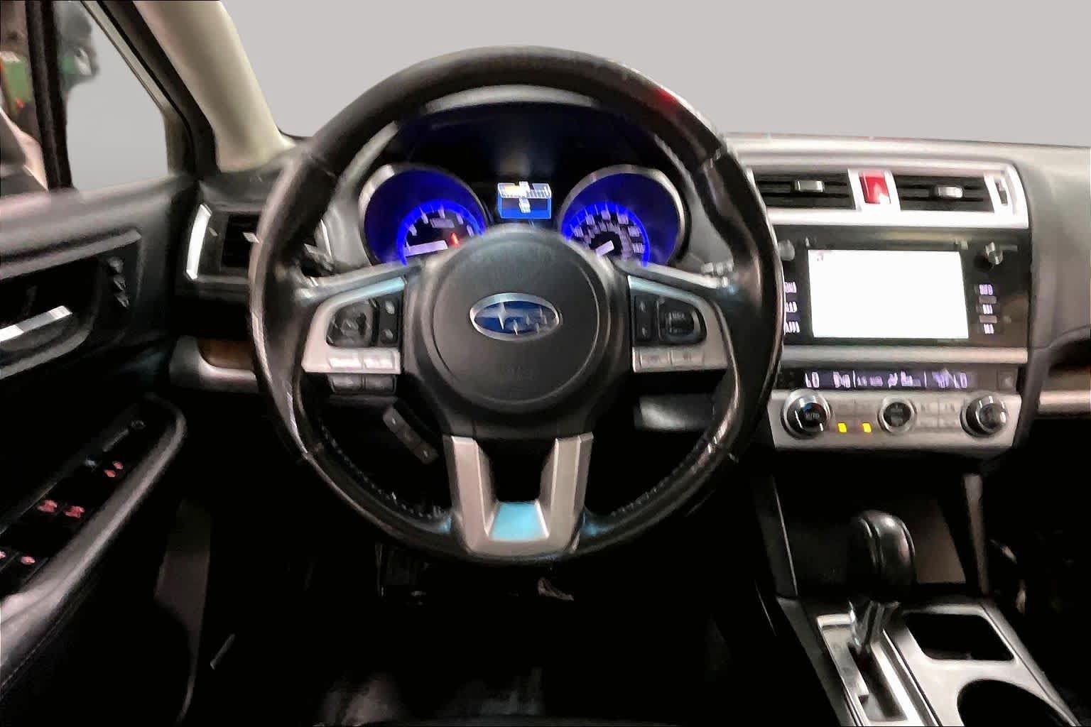 Used 2016 Subaru Outback 3.6R Limited AWD/4WD image 6