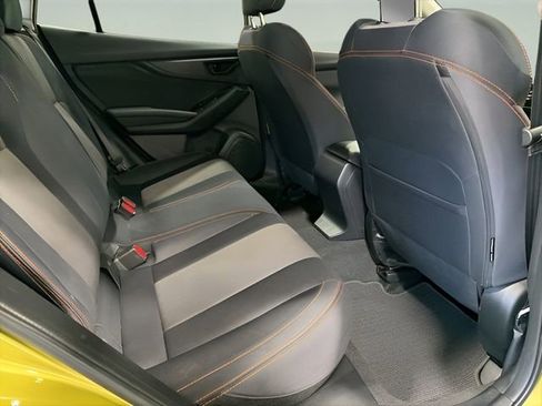 Used 2021 Subaru Crosstrek 2.0i Premium image 32