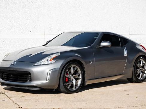 Used 2014 Nissan 370Z Coupe w/ Sport Package image 6