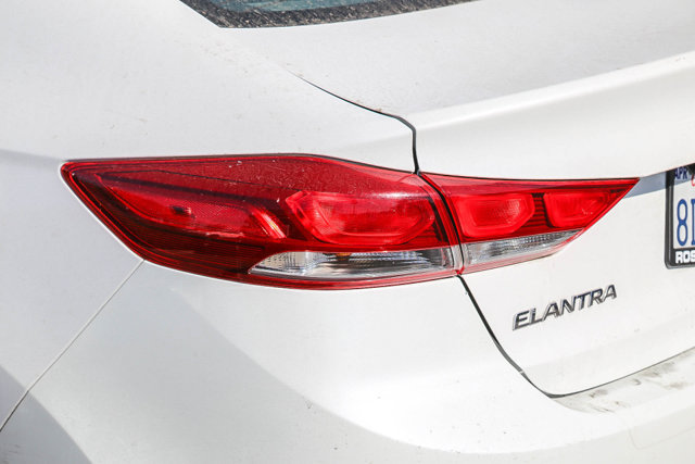 Used 2018 Hyundai Elantra Value Edition FWD image 12