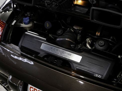 Used 2010 Porsche 911 Carrera S RWD image 44