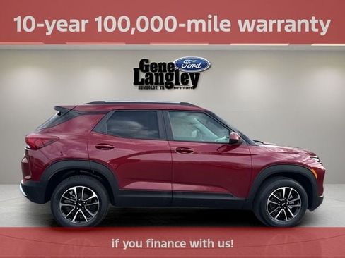 Used 2025 Chevrolet TrailBlazer LT w/ Driver Confidence Package AWD/4WD image 13