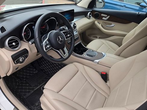 Used 2022 Mercedes-Benz GLC 300 4MATIC image 10