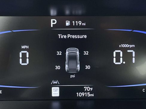 Certified 2025 Hyundai Elantra Sport FWD image 15