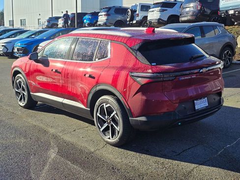 New 2026 Chevrolet Equinox EV LT image 7