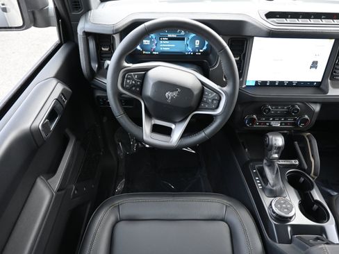 New 2025 Ford Bronco Badlands image 21