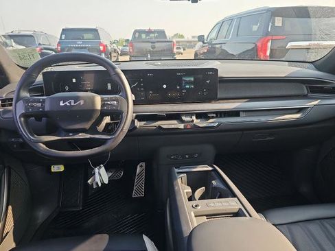 Used 2024 Kia EV9 GT-Line image 5