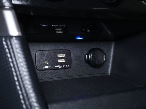 Used 2021 Subaru Forester Limited image 36