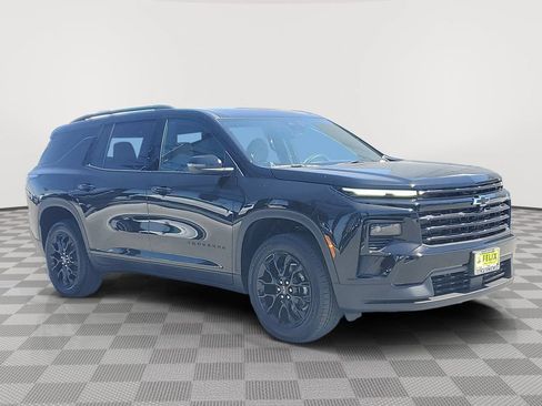 New 2026 Chevrolet Traverse LT w/ Midnight/Sport Edition FWD image 3