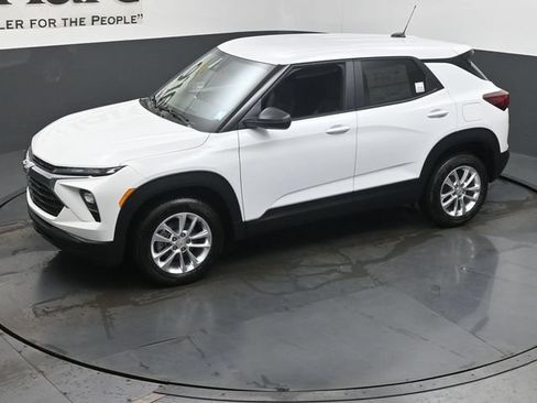 New 2026 Chevrolet TrailBlazer LS w/ LS Convenience Package AWD/4WD image 22