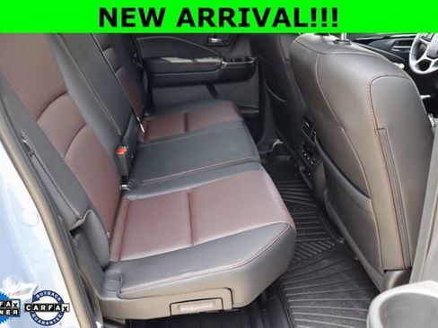 Used 2025 Honda Ridgeline Black Edition image 17