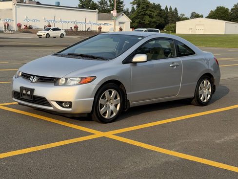 Used 2007 Honda Civic LX image 2
